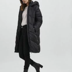Goedkoop 🥰 VERO MODA VMUPPSALA AW21 LONG JACKET BLACK Dames - Maat M 🎁 -Dameskleding Verkoopwinkel 550x733 196