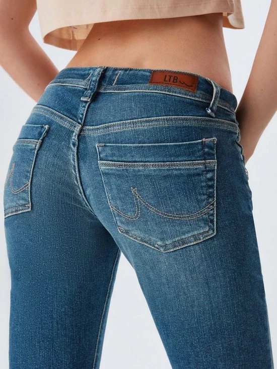 Korting 😀 LTB 👖 Jeans LTB Valerie 👖 Jeans Volwassenen Donkerblauw 🛒 6 Korting 😀 LTB 👖 Jeans LTB Valerie 👖 Jeans Volwassenen Donkerblauw 🛒 - Afbeelding 4