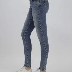 Groothandel ❤️ LTB 👖 Jeans LTB Nicole 👖 Jeans Volwassenen Lichtblauw 🎉 47 Groothandel ❤️ LTB 👖 Jeans LTB Nicole 👖 Jeans Volwassenen Lichtblauw 🎉 -Dameskleding Verkoopwinkel 550x733 400