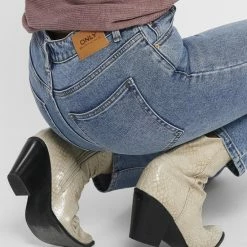 Coupon 🛒 ONLY EMILY LIFE High Waist Straight Fit Dames 👖 Jeans - Maat W25 X L30 🔥 -Dameskleding Verkoopwinkel 550x733 413