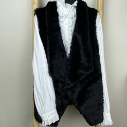 Goedkoop 🥰 World Trade Fashion Gilet – Fake Fur Gilet - Zwart Gilet – Vest – Fashion – Mode – One Size 🧨
