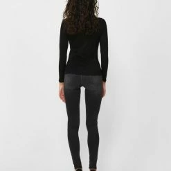 Gloednieuw 🧨 ONLY ONLDIANA LUREX L/S TOP JRS NOOS Dames T-shirt - Maat L 🎁 -Dameskleding Verkoopwinkel 550x733 492