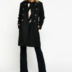 Aanbiedingen ๐ LOLALIZA Lange Jas Met Knopen - Zwart - Maat 42 โค๏ธ 12 Aanbiedingen ๐ LOLALIZA Lange Jas Met Knopen - Zwart - Maat 42 โค๏ธ -Dameskleding Verkoopwinkel 550x763 2