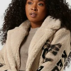 Hete verkoop ⌛ Goosecraft GC Rhonda Script 🧥 Coat Dames Jas - Crème - Maat L ❤️ 12 Hete verkoop ⌛ Goosecraft GC Rhonda Script 🧥 Coat Dames Jas - Crème - Maat L ❤️ -Dameskleding Verkoopwinkel 550x785 19