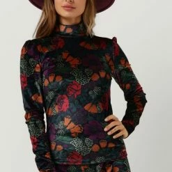 Uitgang โจ Colourful Rebel Neyo Velvet T-shirt Multicolor Dames - Polyester - M ๐ฅฐ 20 Uitgang โจ Colourful Rebel Neyo Velvet T-shirt Multicolor Dames - Polyester - M ๐ฅฐ -Dameskleding Verkoopwinkel 550x811 1