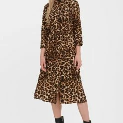 Beste deal 🛒 Vero Moda Jurk Vmhennas 3/4 Calf 👕 Shirt 👗 Dress Vip 10280515 Black/animal Dames Maat - M 🔥 -Dameskleding Verkoopwinkel 550x818 10