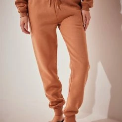 Nieuw โญ Na-kd Organic Logo Basic Dames Broek - Maat Medium โญ