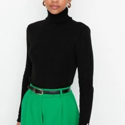 Gloednieuw 🛒 Trendyol Vrouwen Standaard Basis Trui ✔️